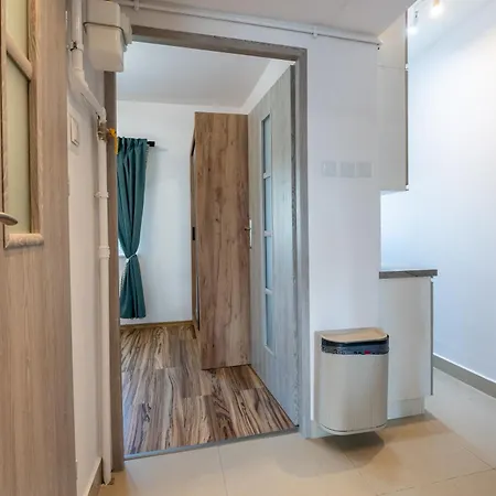 At Bandurskiego Nowoczesny Darmowy Parking Blisko Centrum * シュチェチン